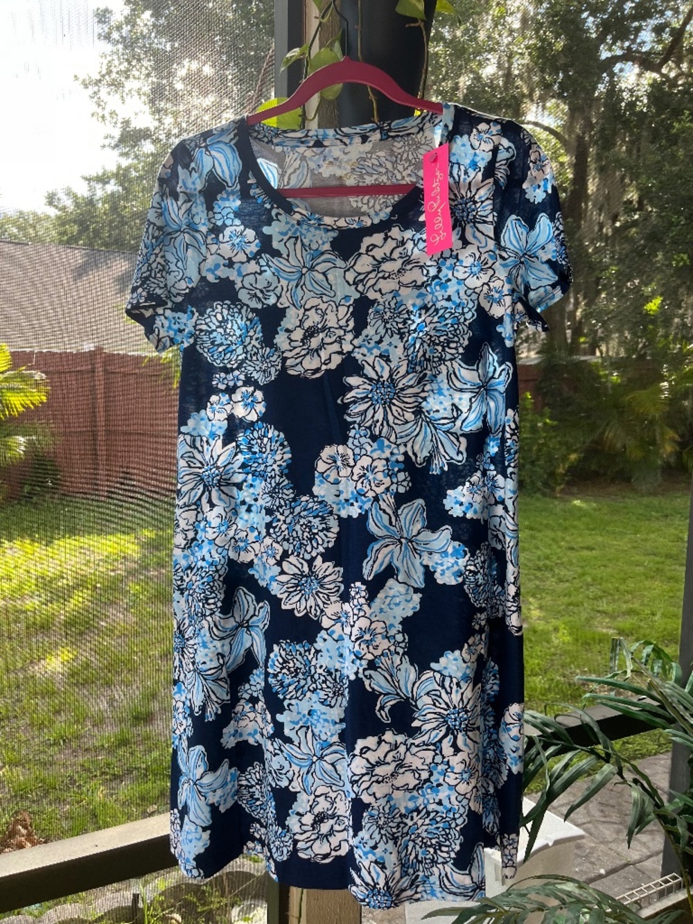 Lily Pulitzer tropical blue  100% cotton short sleeve dress size M
